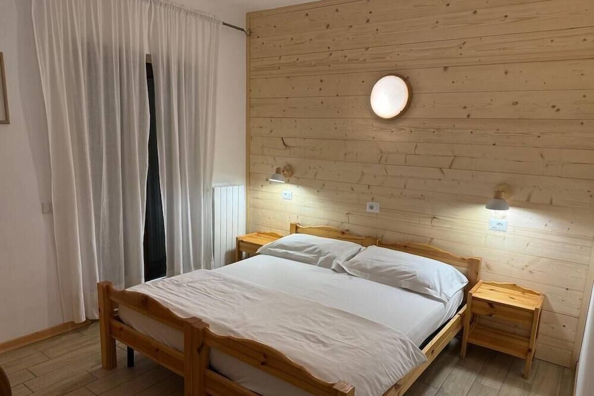 Couette en duvet d'oie, bureau, Wi-Fi gratuit, draps fournis