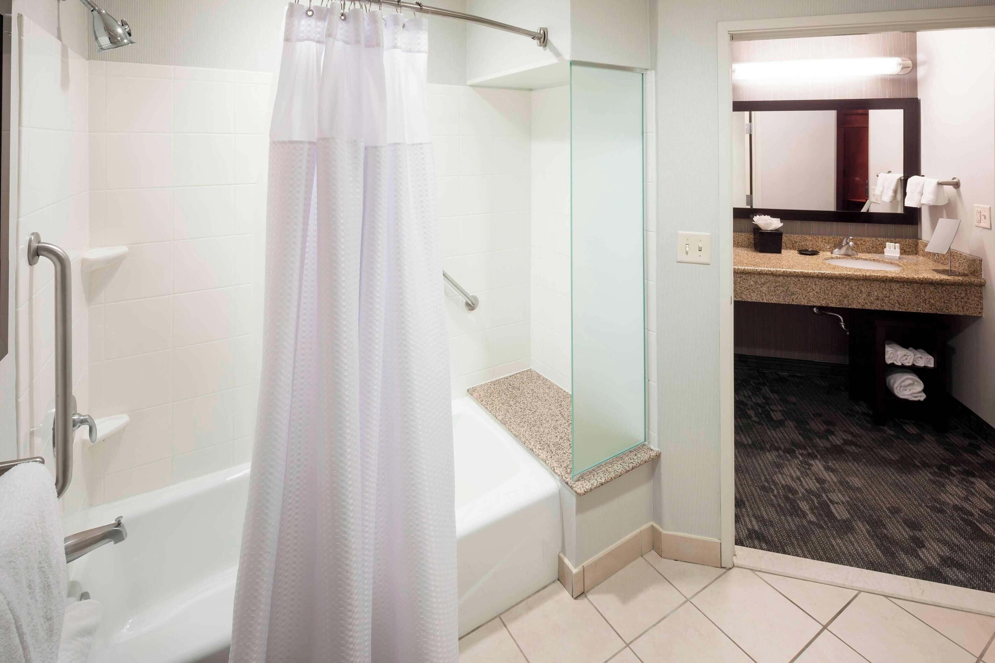 combined shower/bathtub, free toiletries, hair dryer, towels