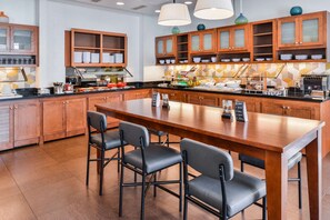 Restaurant - Hyatt Place Chesapeake (Chesapeake)
