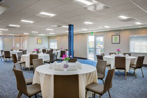 Meeting facility - Holiday Inn Express & Suites Oroville Lake by IHG (Oroville)