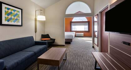 Holiday Inn Express Hotel & Suites Oroville Lake by IHG