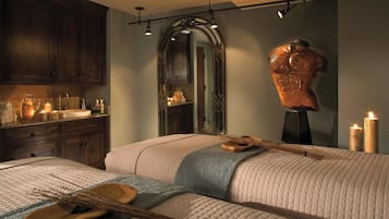 Couples treatment rooms, aromatherapy, hot stone massages