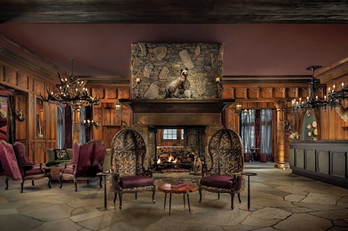 Grand Bohemian Lodge Asheville, Autograph Collection