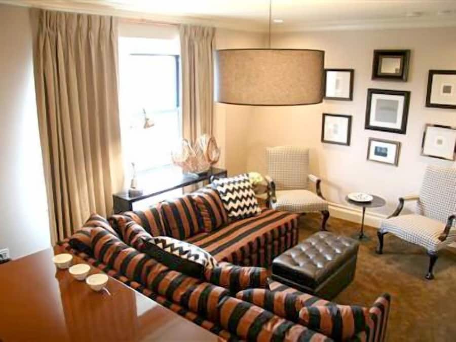 Televisión 42 pulgadas con canales de televisión por cable