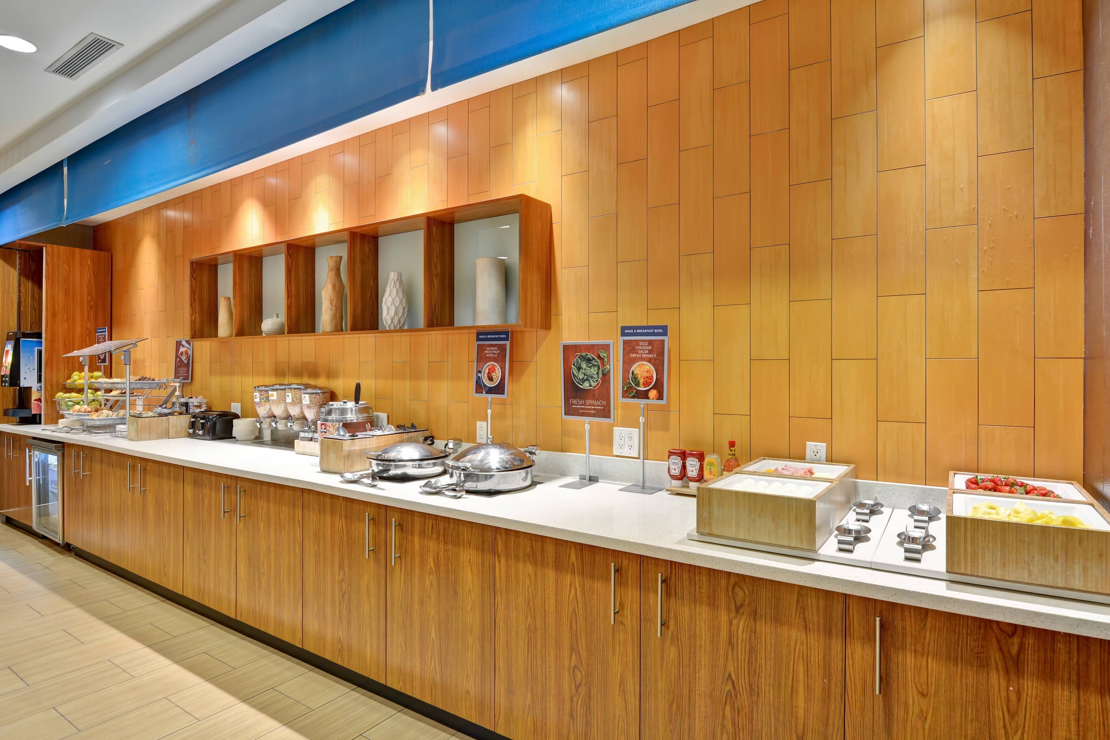 free daily self-service breakfast