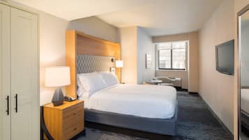 Premium bedding, in-room safe, desk, iron/ironing board