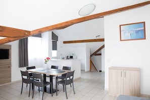 Appartement 2 chambres duplex 6 personnes | Roupas de cama premium, escrivaninha, ferros/tábuas de passar roupa