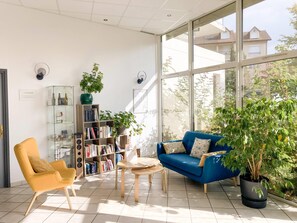 Lobby - Comfort Aparthotel Divonne La Versoix (Divonne-les-Bains)