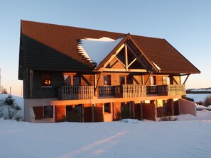 Exterior - Résidence Le Bois de la Reine (Besse-et-Saint-Anastaise)