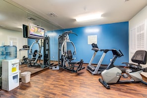 Fitness facility - Comfort Inn Pomona near Fairplex (Pomona)