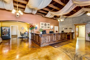 Reception - Comfort Inn Pomona near Fairplex (Pomona)