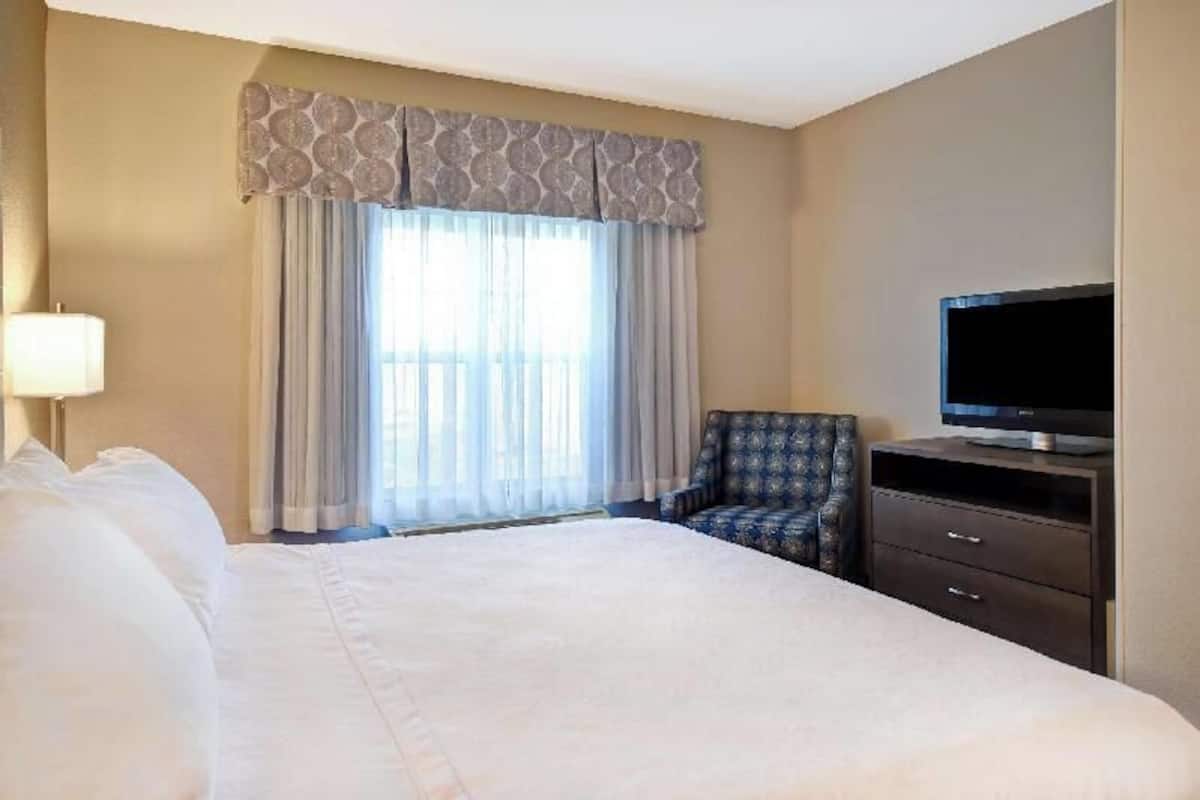 Blackout curtains, iron/ironing board, free WiFi, bed sheets