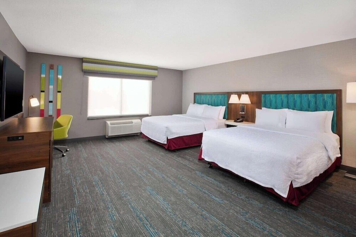 Premium bedding, pillowtop beds, in-room safe, desk