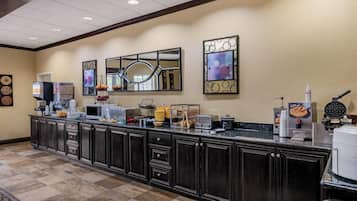 Free daily buffet breakfast