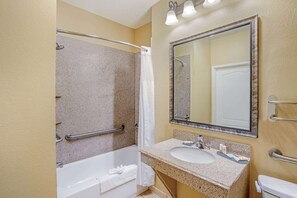 Amenidades de baño gratuitas, secadora de cabello, toallas 