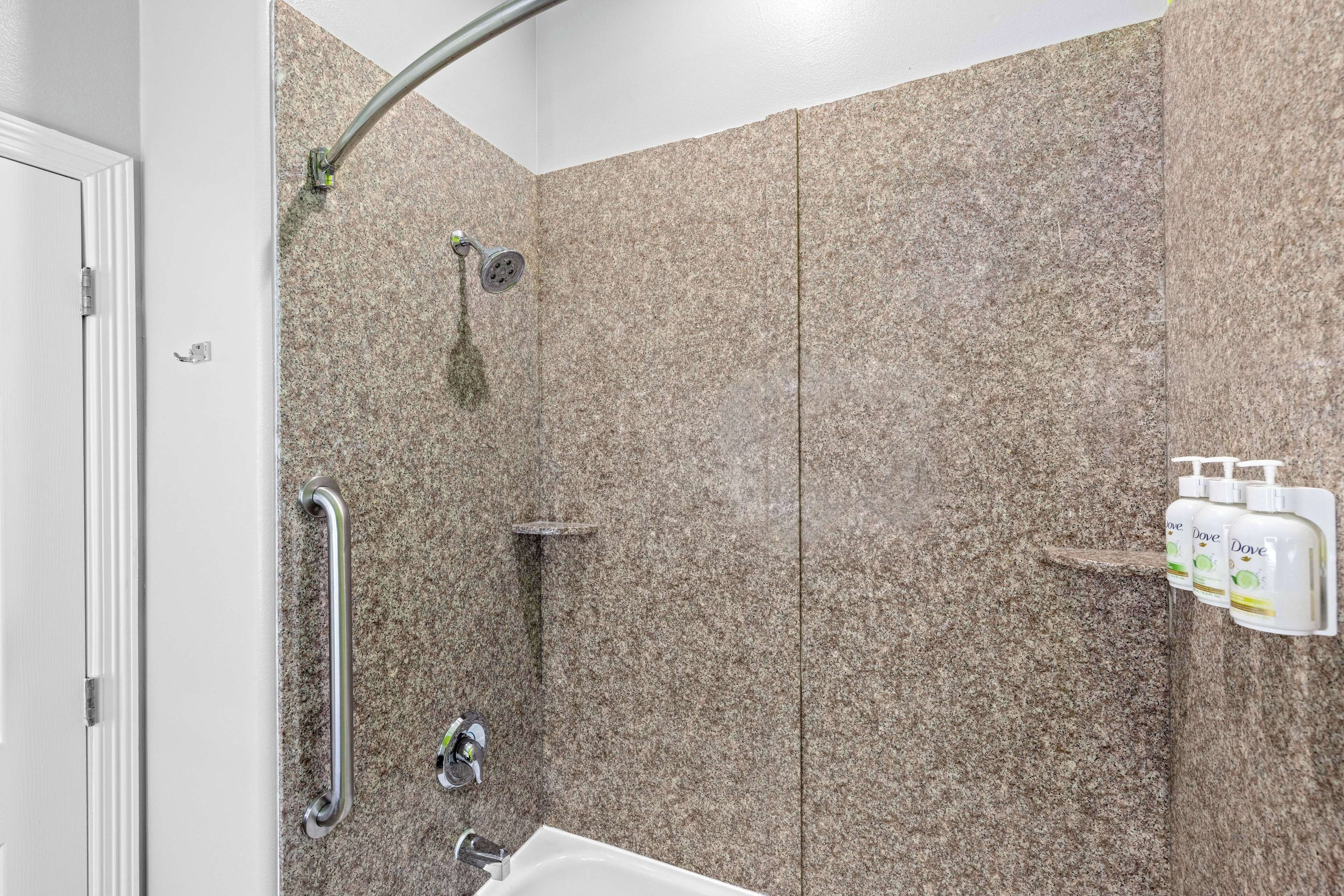 combined shower/bathtub, free toiletries, hair dryer, towels