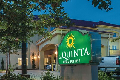 La Quinta Inn & Suites by Wyndham Slidell - North Shore Area