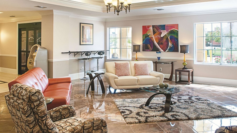 La Quinta Inn & Suites by Wyndham Slidell - North Shore Area