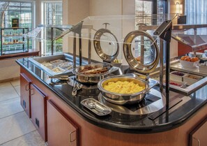Desayuno completo incluido todos los días