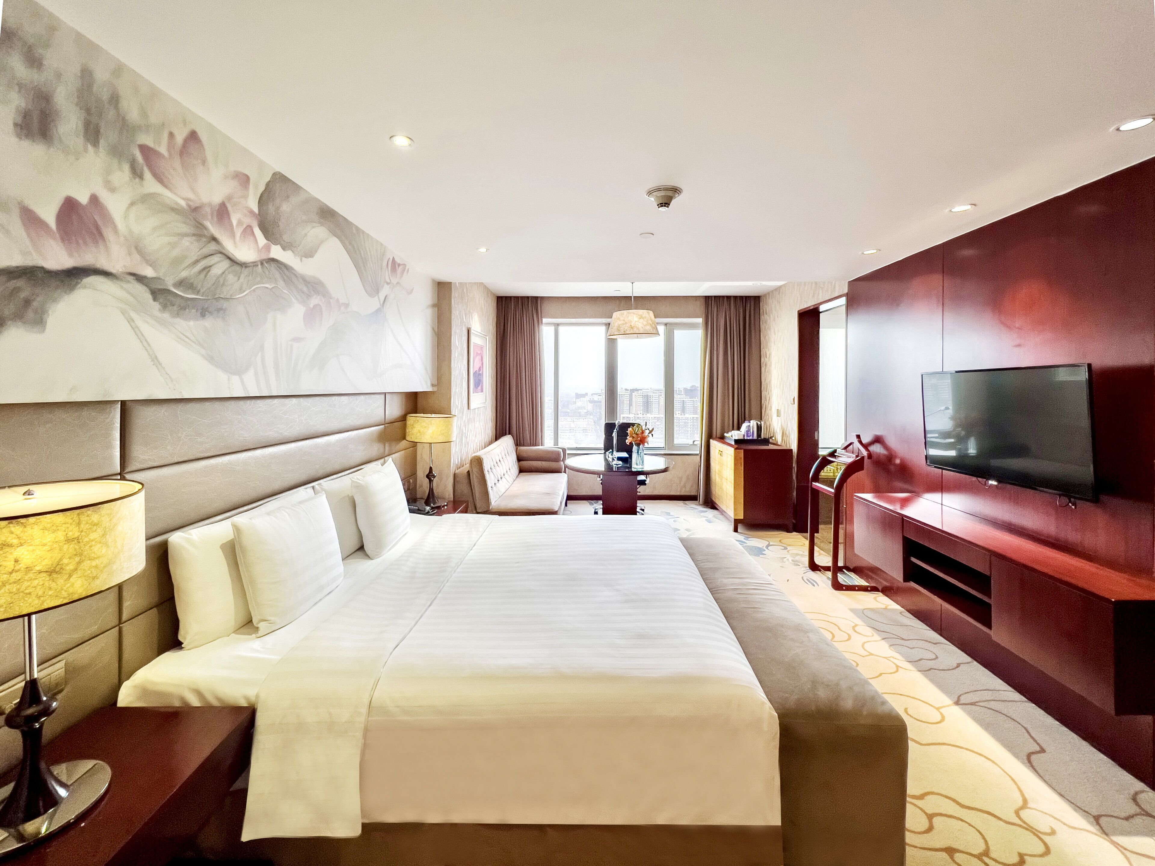 1 king standard lounge access | premium bedding, down duvets, pillow-top beds, minibar