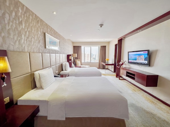 Standard Room, 2 Double Beds, Club lounge access (Lounge Access)