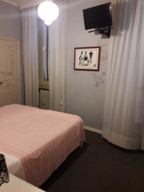 Standard Double or Twin Room, 1 Queen Bed | Bed sheets - Hotel Della Loggia (Matelica)