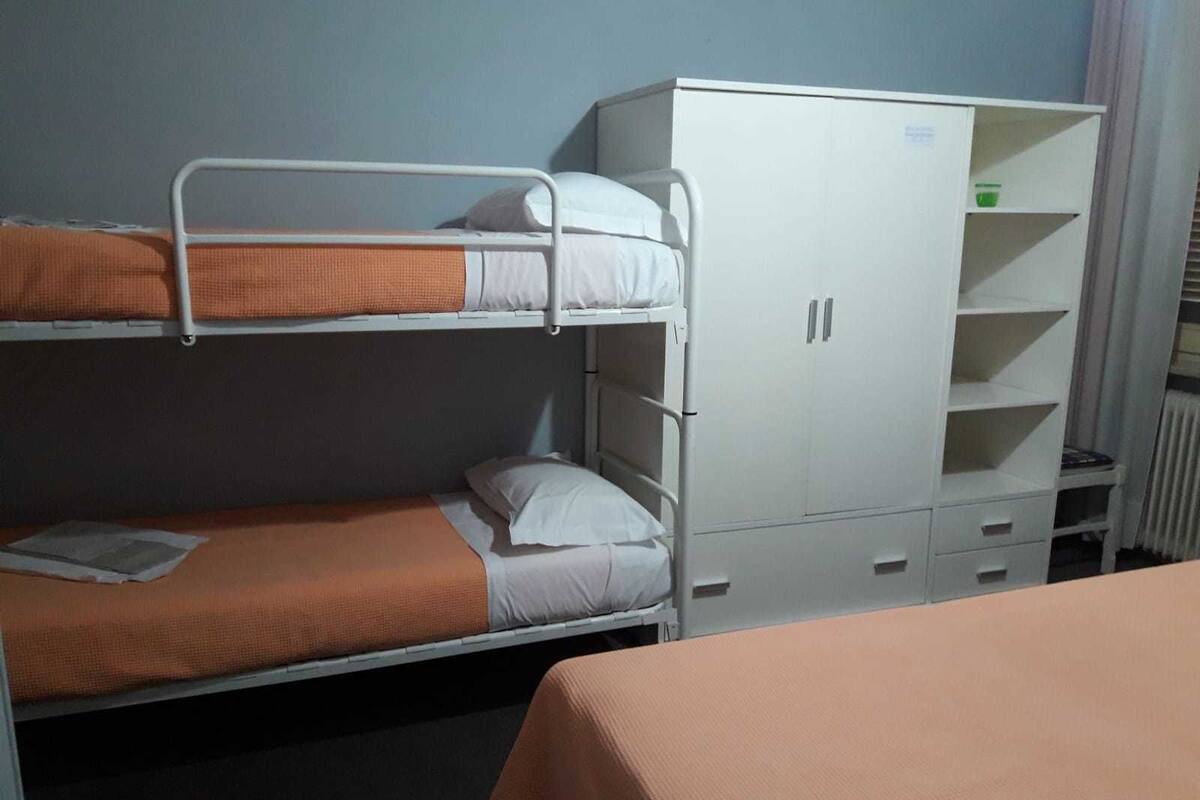 Standard Quadruple Room, Multiple Beds | Bed sheets