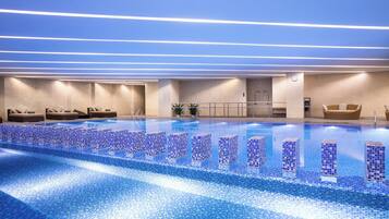 Indoor pool, sun loungers
