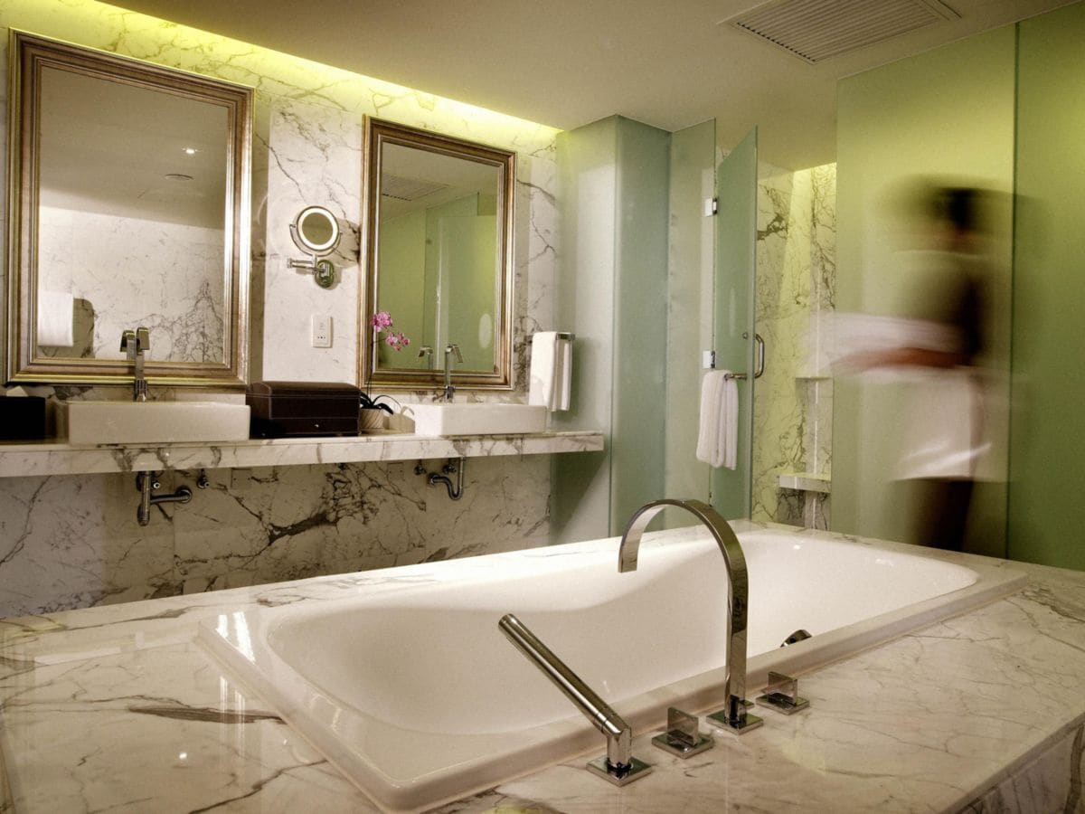 suite, 1 single bed (ambassador) | bathroom | separate bathtub and shower, deep-soaking bathtub, rainfall showerhead