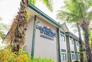 Exterior - Microtel Inn by Wyndham Cabanatuan (Cabanatuan)