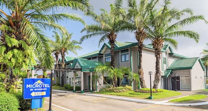 Microtel Inn by Wyndham Cabanatuan