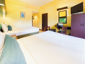 Living area - Microtel Inn by Wyndham Cabanatuan (Cabanatuan)