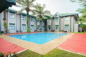 Exterior - Microtel Inn by Wyndham Cabanatuan (Cabanatuan)