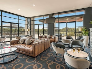 Restaurant - Mercure Kooindah Waters Central Coast (Wyong)