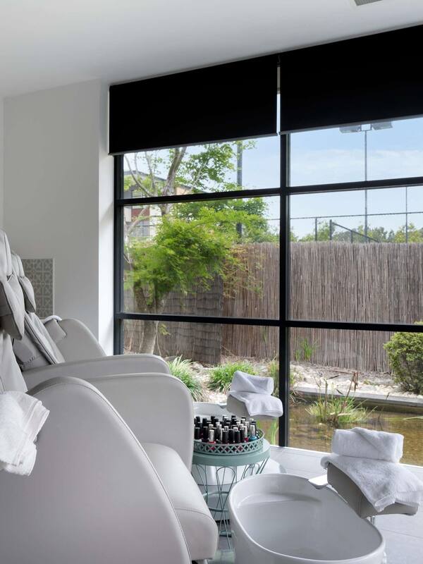 Sauna, hot tub, body treatments, aromatherapy, hot stone massages