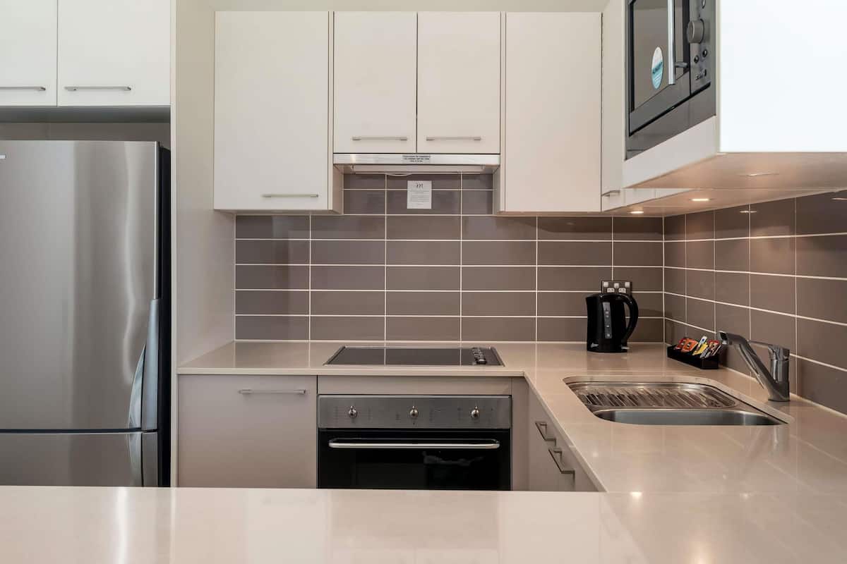 Appartement, 1 chambre | Bureau, fer et planche à repasser, lit de bébé (gratuit)