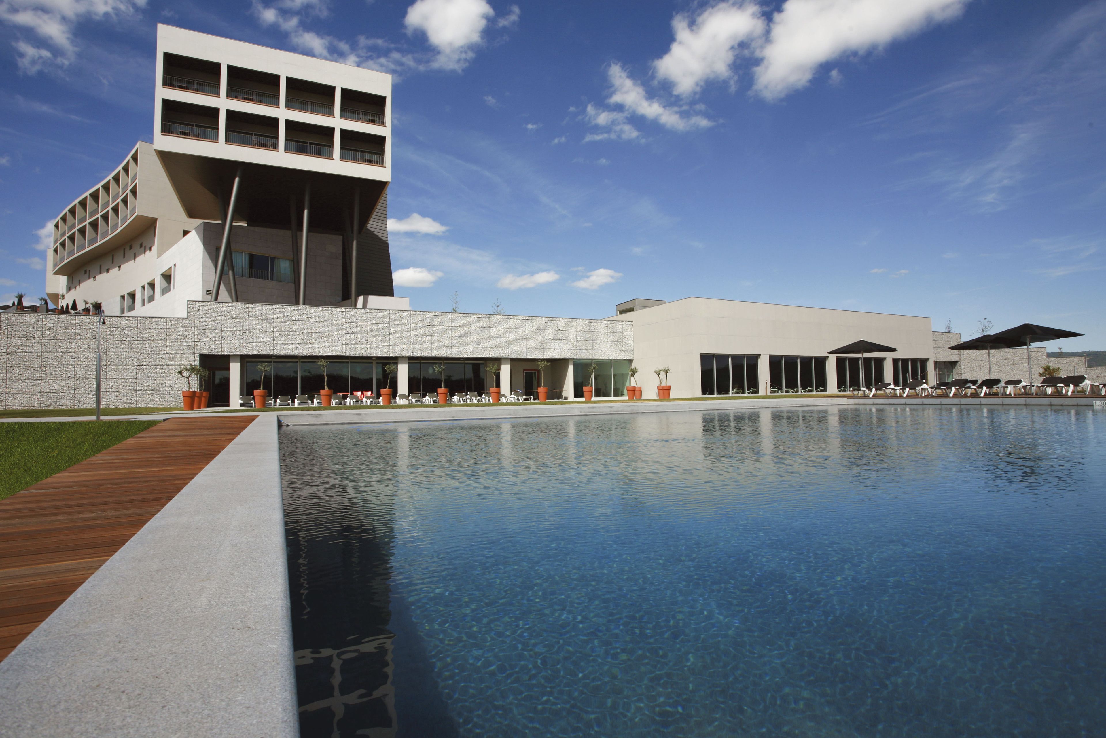 Indoor pool, seasonal outdoor pool, sun loungers