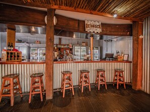 Bar (in der Unterkunft)