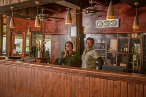 Bar (on property) - Nkambeni Safari Camp (Mbombela)