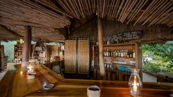 Bar (in der Unterkunft)