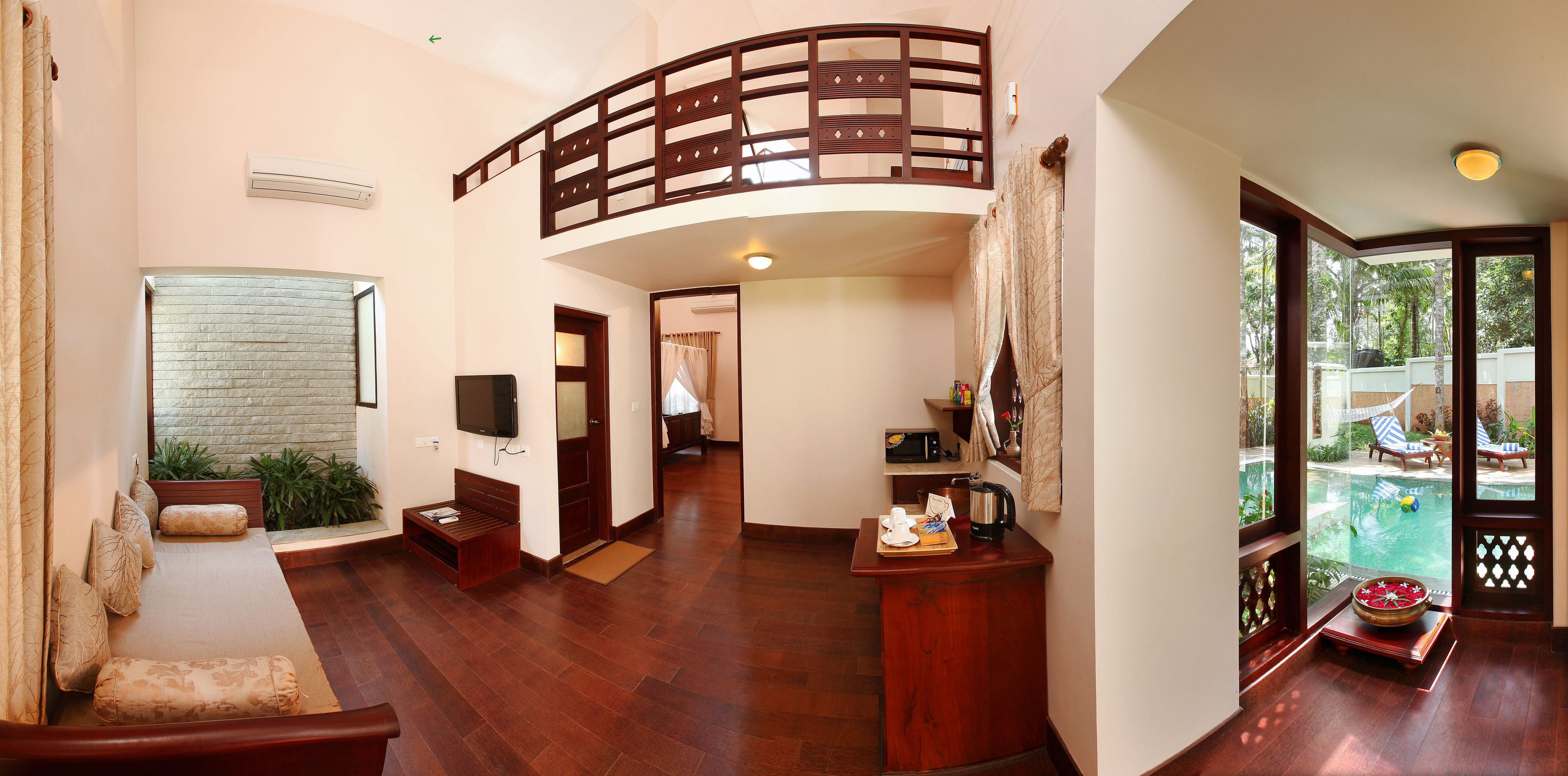 presidential suite | living room | ping pong