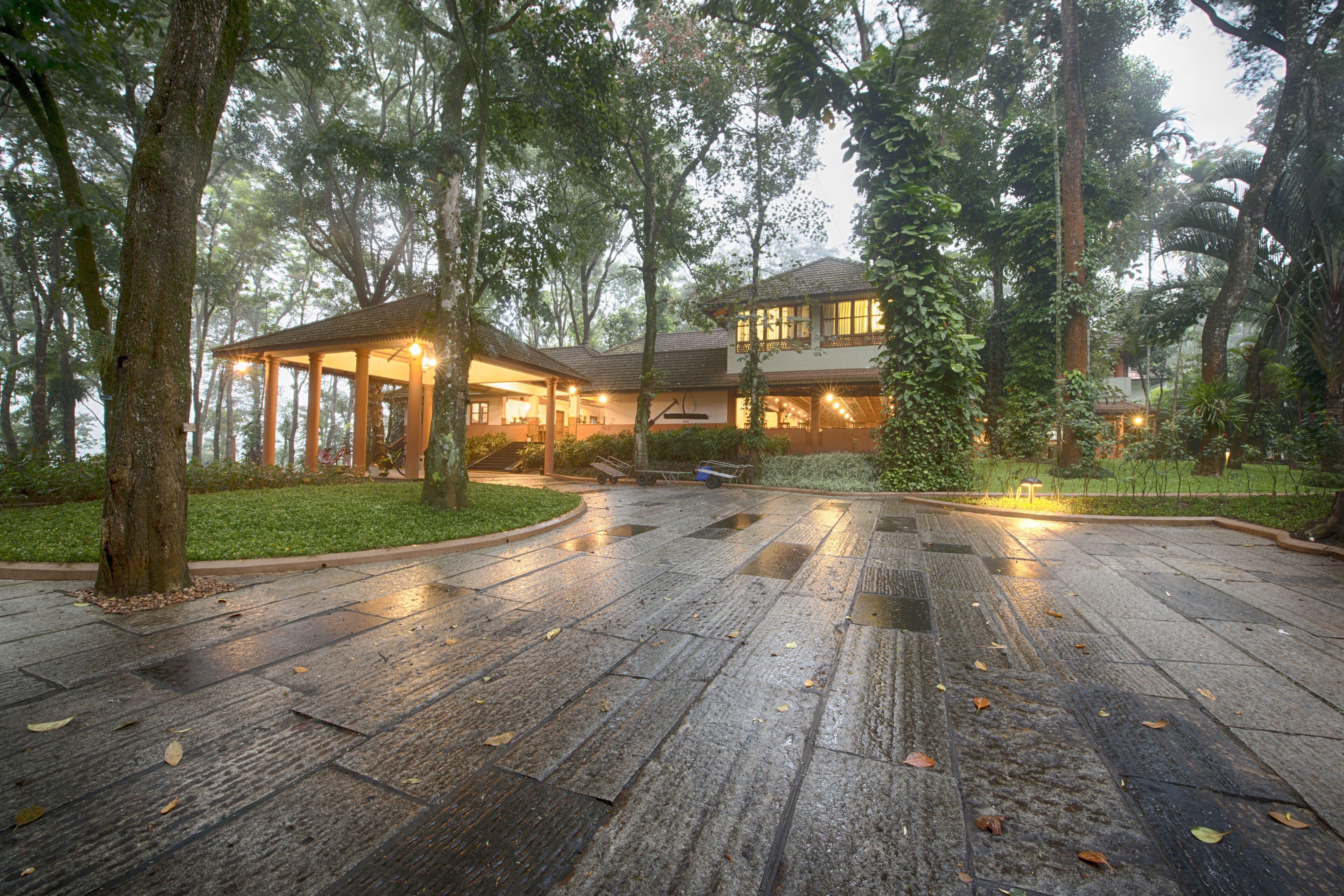 ด้านหน้าที่พัก