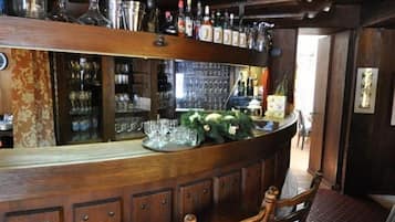 Bar (en la propiedad)