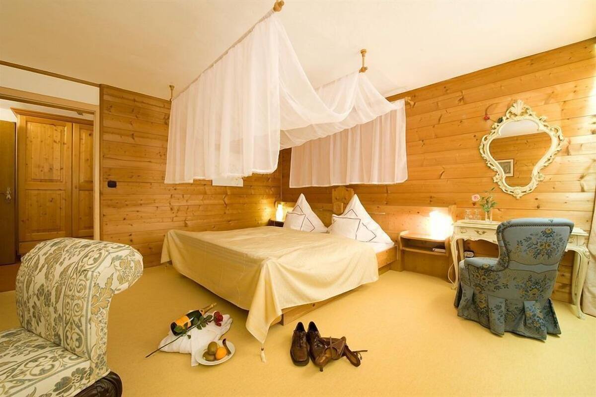 standard double room (theme) | individually decorated, individually furnished, free wifi