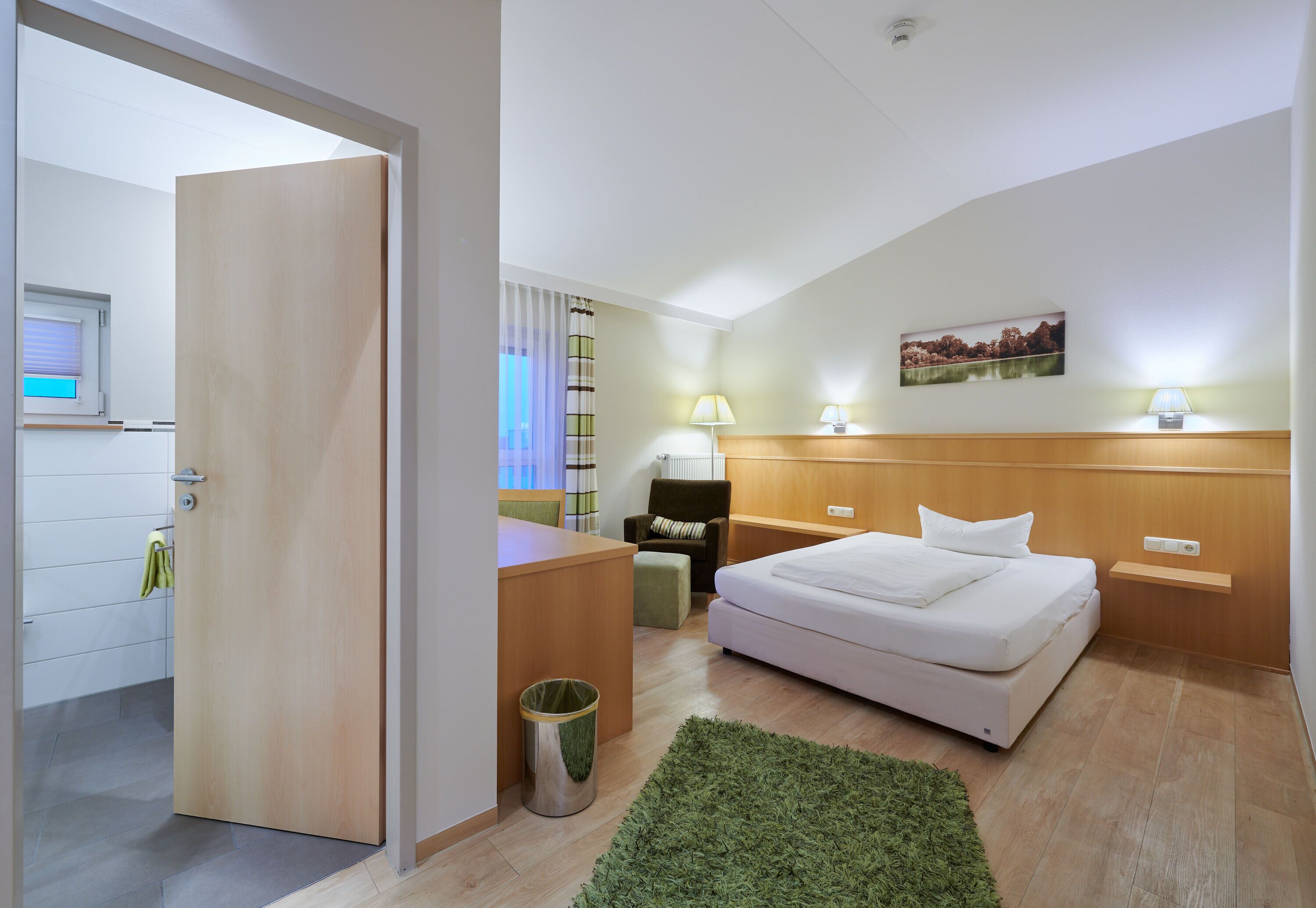 panoramic room (kingsize) | in-room safe, desk, cots/infant beds, free wifi