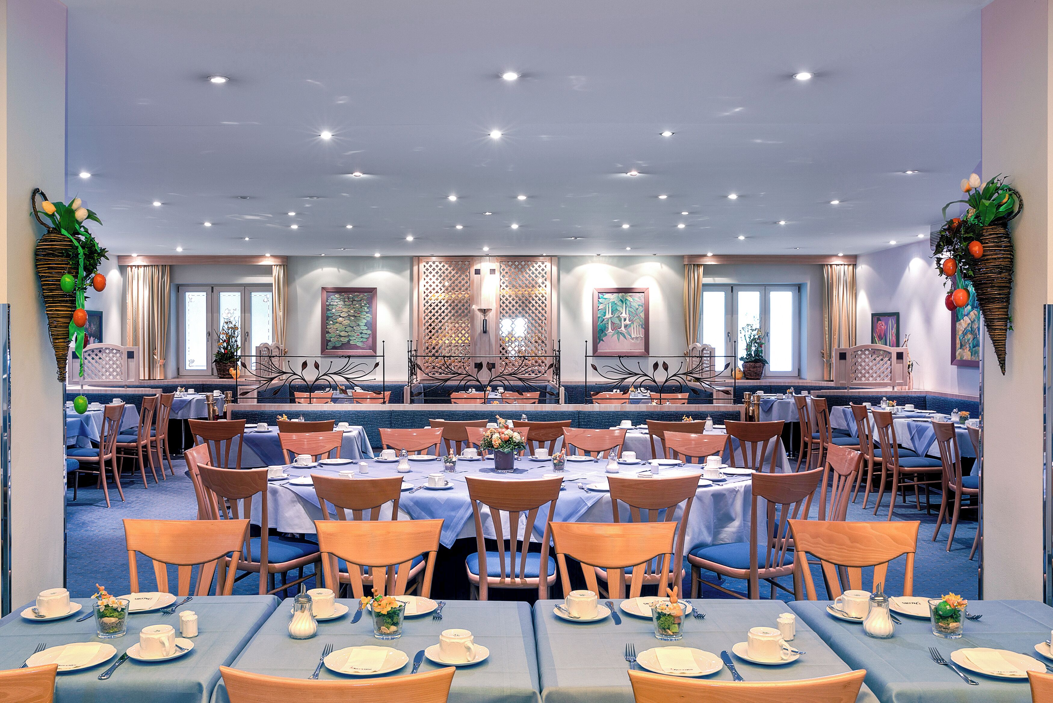 daily buffet breakfast (eur 19 per person)