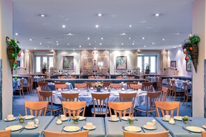 Frokostbuffé hver dag (EUR 19 per person)