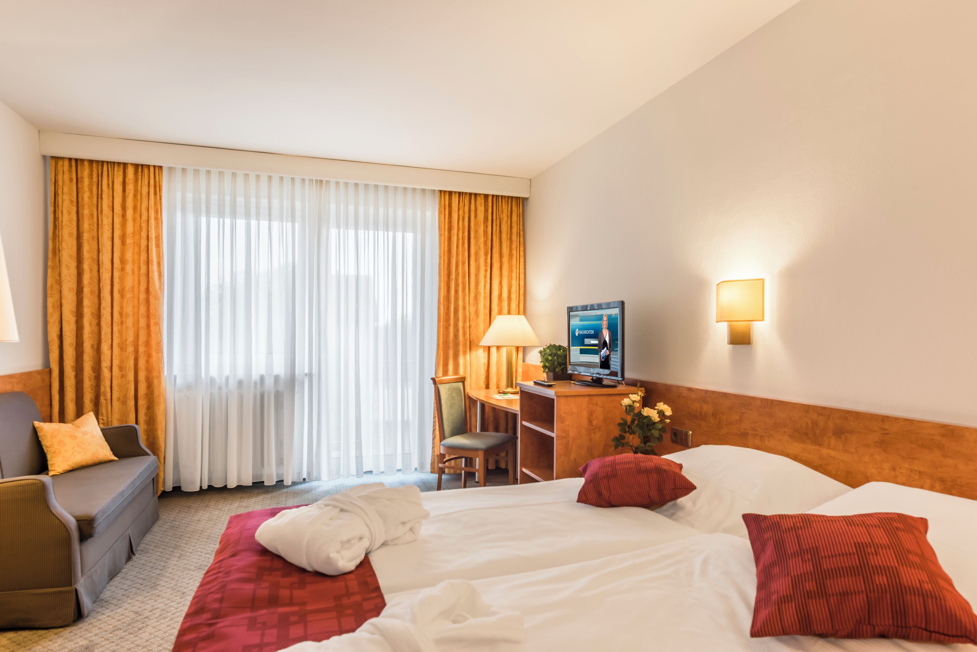 superior double room, balcony | hypo-allergenic bedding, in-room safe, desk, free wifi