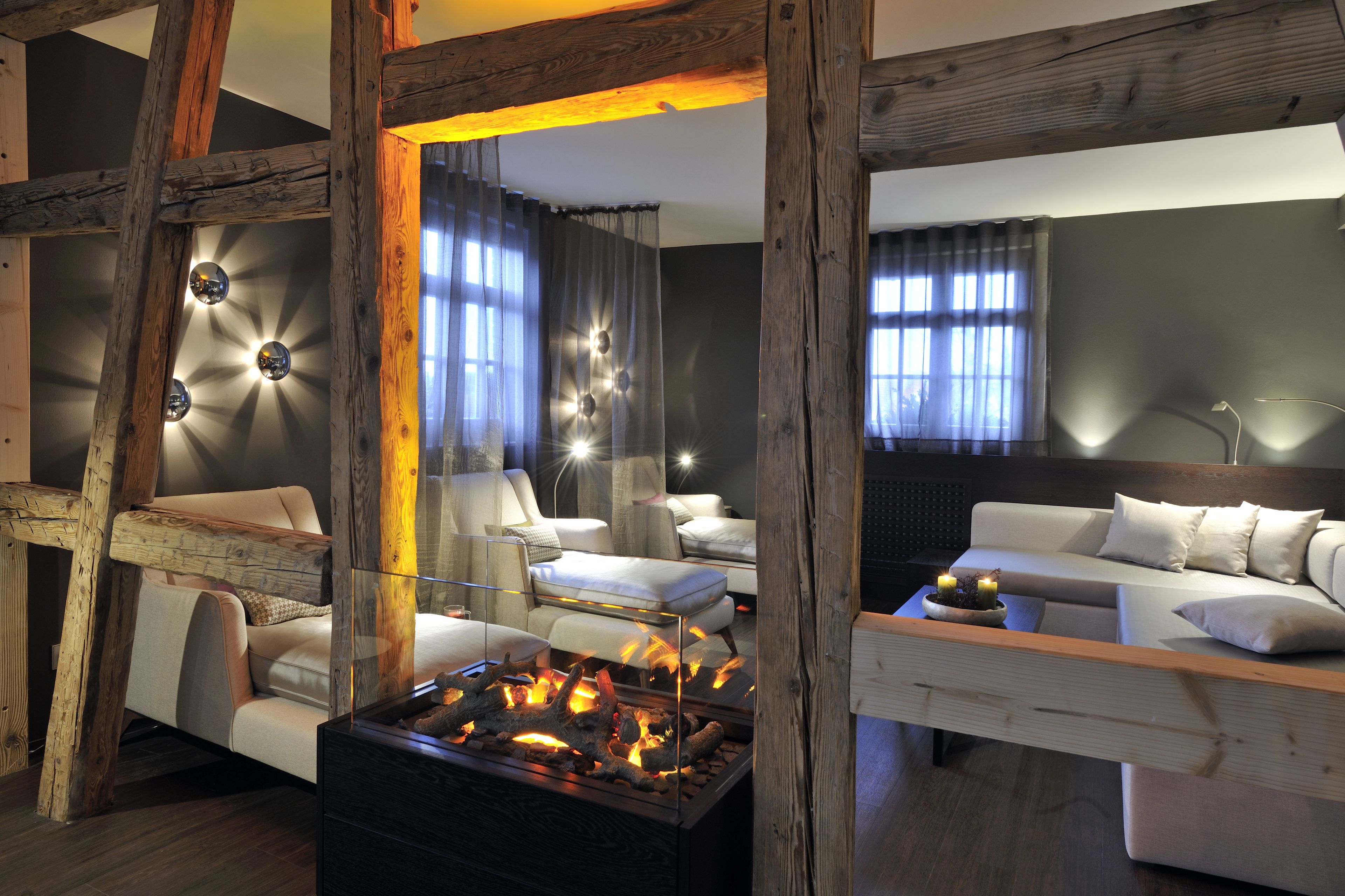 couples treatment room(s), sauna, hot tub, steam room, body treatments