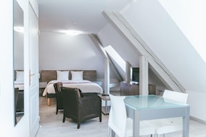 1 bedroom, soundproofing, free WiFi, bed sheets